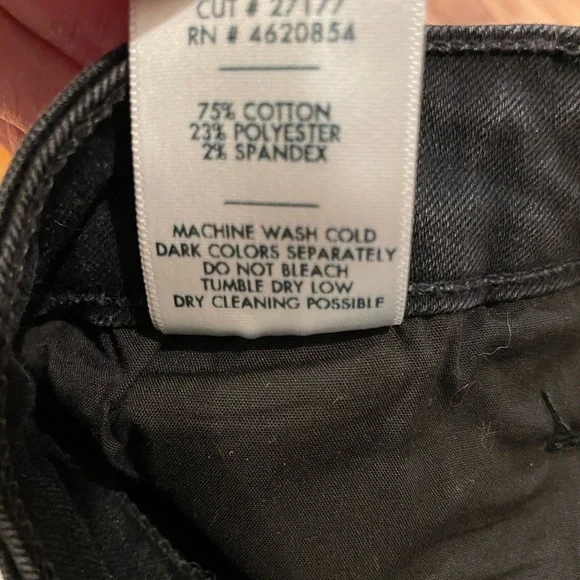 Just Black Size 27 Ancil Frayed Hem Short - Picture 8 of 8